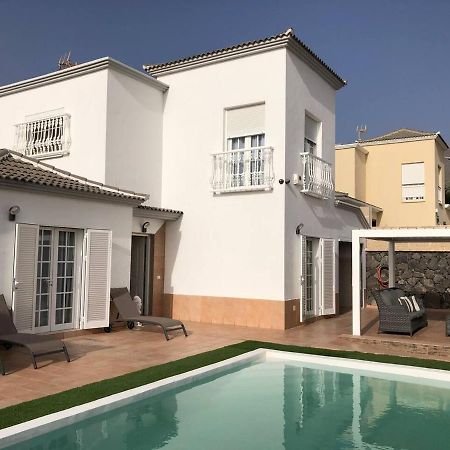 Villa Vanesa Luxury Private Villa With A Heated Pool, 4 Bedrooms And 4 Bathrooms Адехе Екстериор снимка