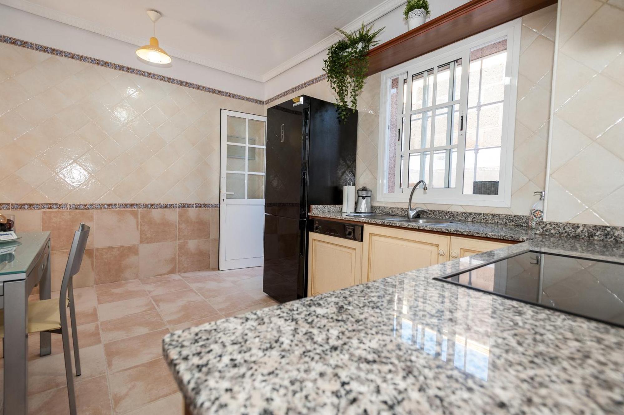 Villa Vanesa Luxury Private Villa With A Heated Pool, 4 Bedrooms And 4 Bathrooms Адехе Екстериор снимка
