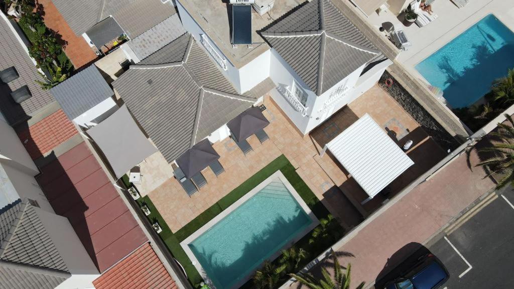 Villa Vanesa Luxury Private Villa With A Heated Pool, 4 Bedrooms And 4 Bathrooms Адехе Екстериор снимка