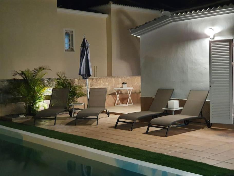 Villa Vanesa Luxury Private Villa With A Heated Pool, 4 Bedrooms And 4 Bathrooms Адехе Екстериор снимка