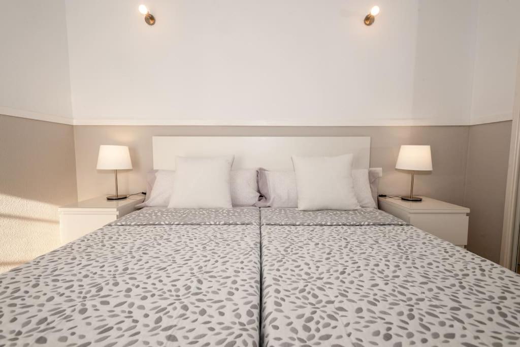 Villa Vanesa Luxury Private Villa With A Heated Pool, 4 Bedrooms And 4 Bathrooms Адехе Екстериор снимка