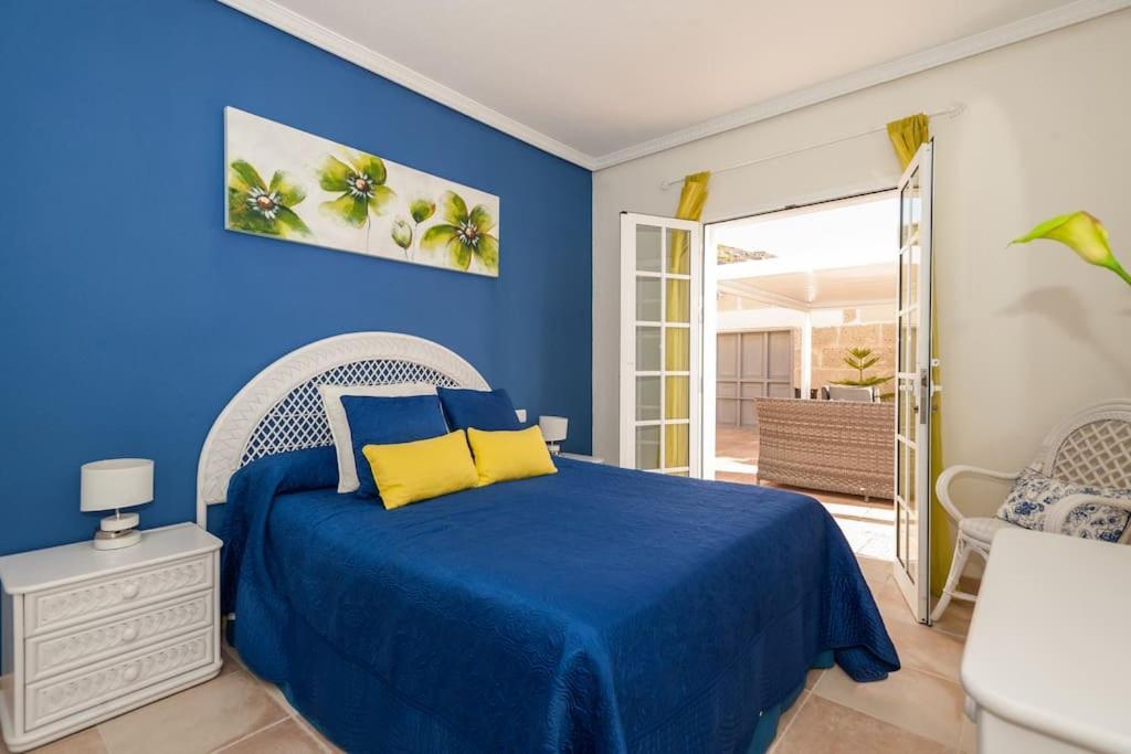 Villa Vanesa Luxury Private Villa With A Heated Pool, 4 Bedrooms And 4 Bathrooms Адехе Екстериор снимка